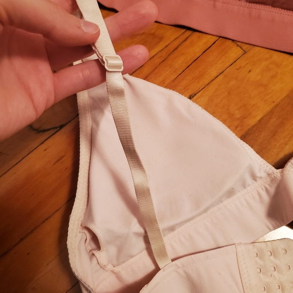 Bundle of 2 pink Adrienne Vittadini bralettes. Size M. - Picture 9 of 12